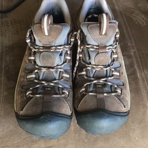 Keen targee women’s waterproof hiking boots/shoes